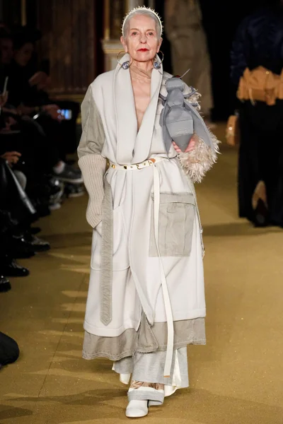 Look 22